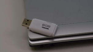 USBメモリにデータを保存・取り出す方法